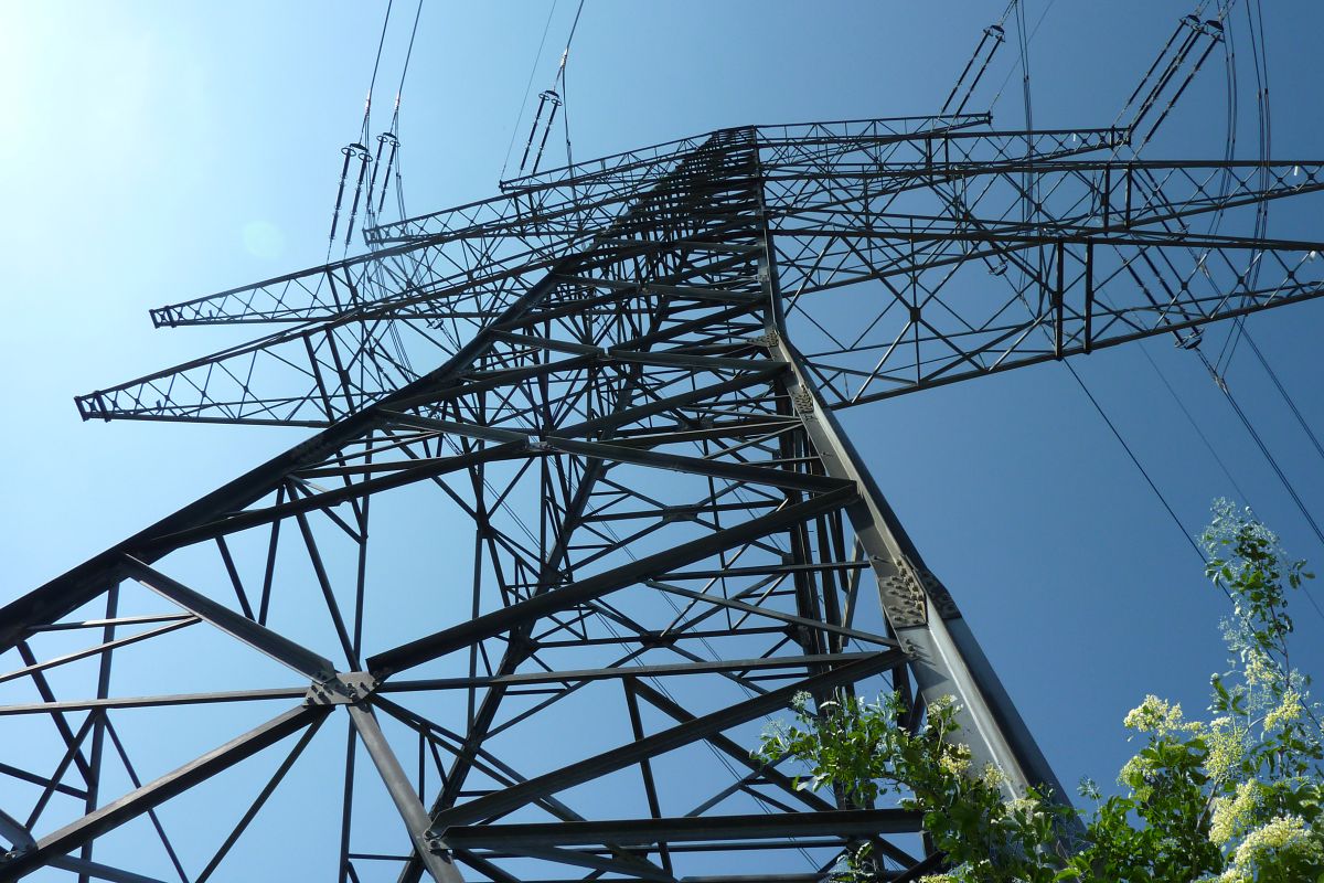 Photo mit Hochspannungsmast